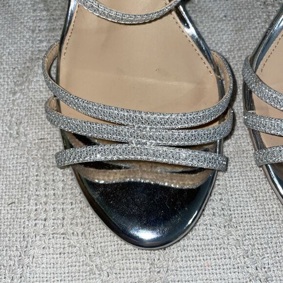 Jewel Badgley Mischka Women’s Wedge Heels Sz 10 M Silver Shimmer Going Out Party - Picture 8 of 12